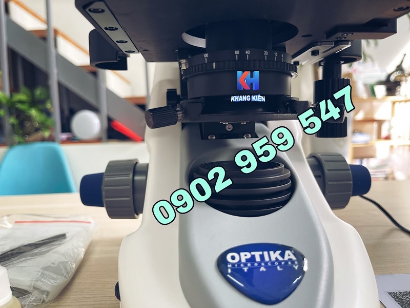 Tụ quang kính hiển vi Optika.jpg
